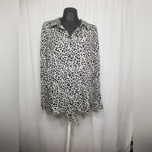 NWOT Belle by Kim Gravel TripleLuxe Knit Cheetah Print Tie Front Shirt